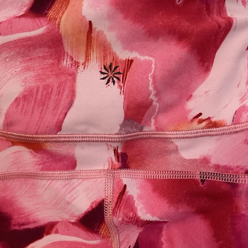 Athleta Ultimate Stash II Capri‎ Leggings S Pink Floral Abstract Pocket Crop 19